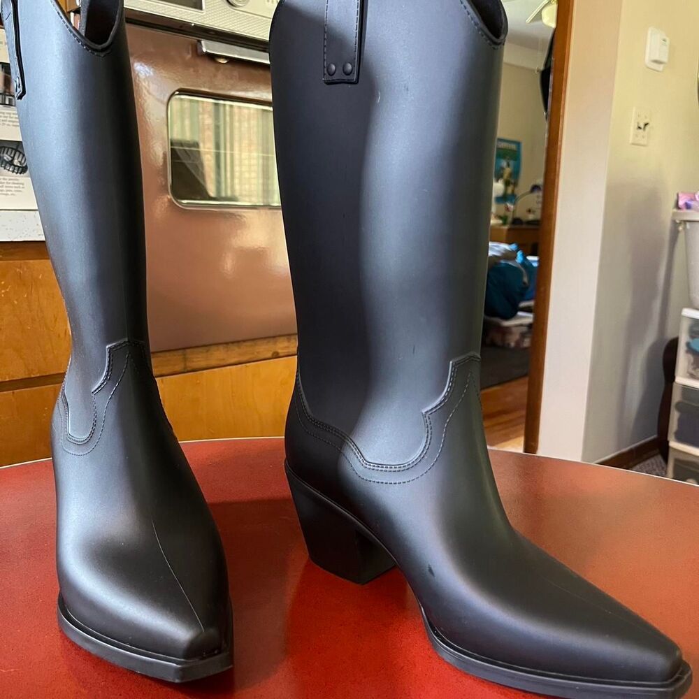 Unbranded Women's Black and Grey Boots